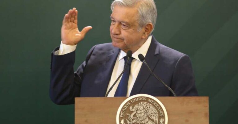 Mexico’s Communist President Demands a Bribe from the American Taxpayers Mexico’s Communist President Demands a Bribe from the American Taxpayers