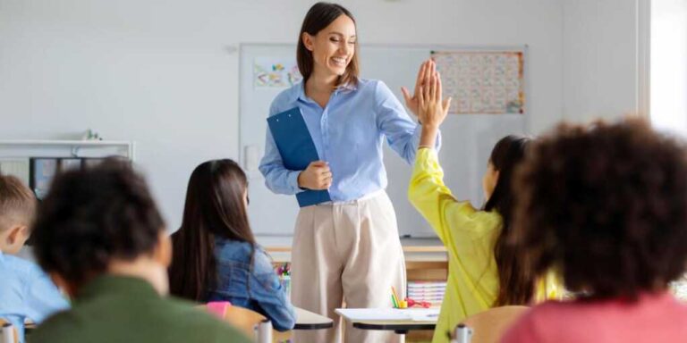 High School Teacher Threatens Trump In Bizarre Facebook Rant